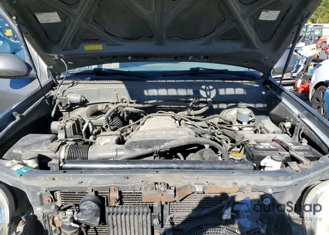 2003 Toyota Sequoia Sr5 z USA, uszkodzony, nr VIN 5TDZT34A33S203209